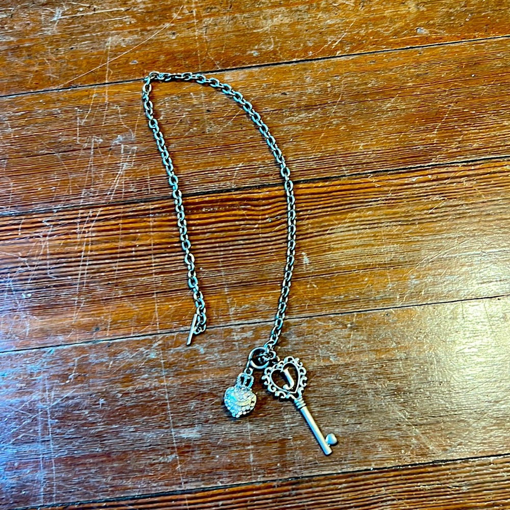 Juicy couture heart and key necklace